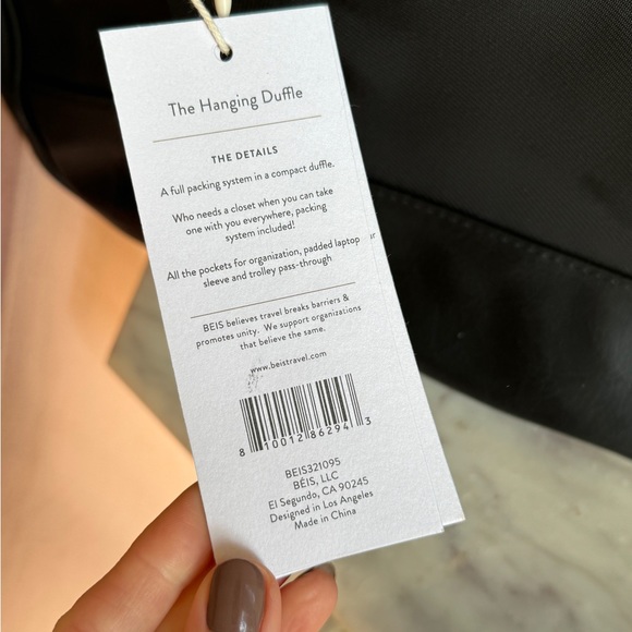 Beis The Hanging Duffle Bag in Black Brand NEW WITH TAGS, Never Used, Su… - Picture 15 of 15